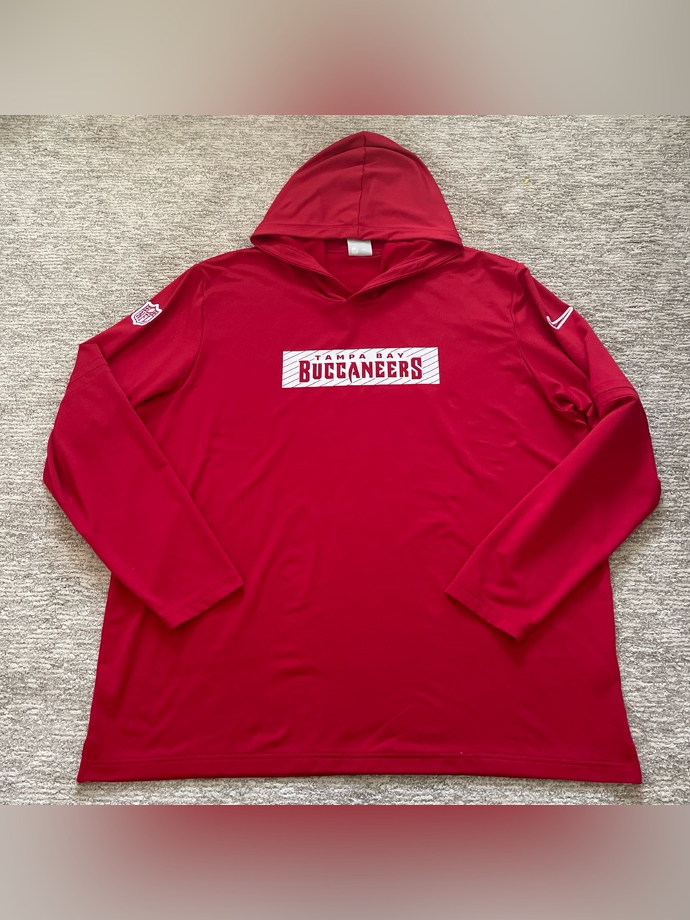 Tampa Bay Buccaneers Nike Men’s Size 3XL Red Pullover Hoodie Dri-Fit Long Sleeve